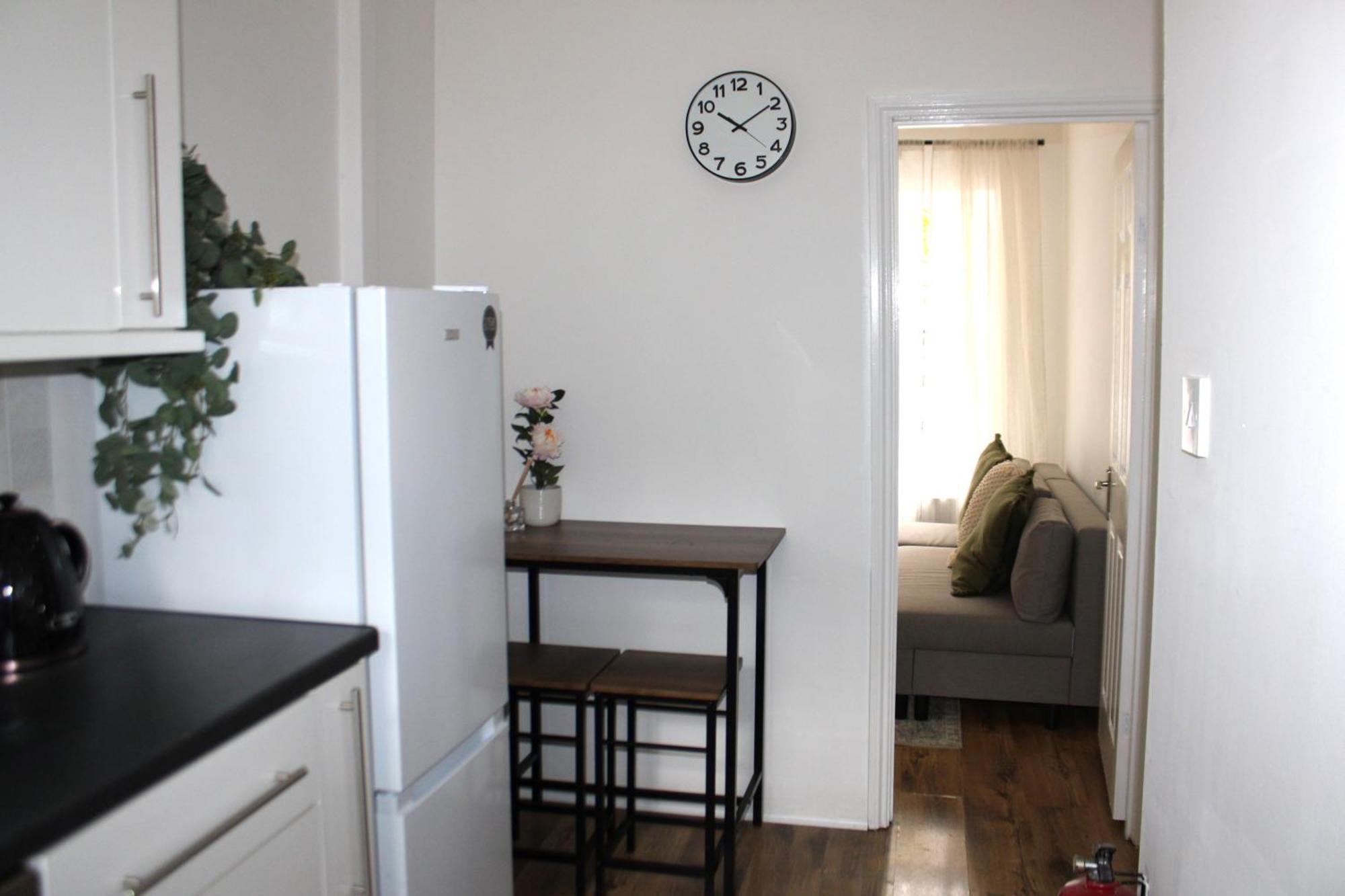 Stylish Cosy 1 Bedroom Flat ロンドン エクステリア 写真